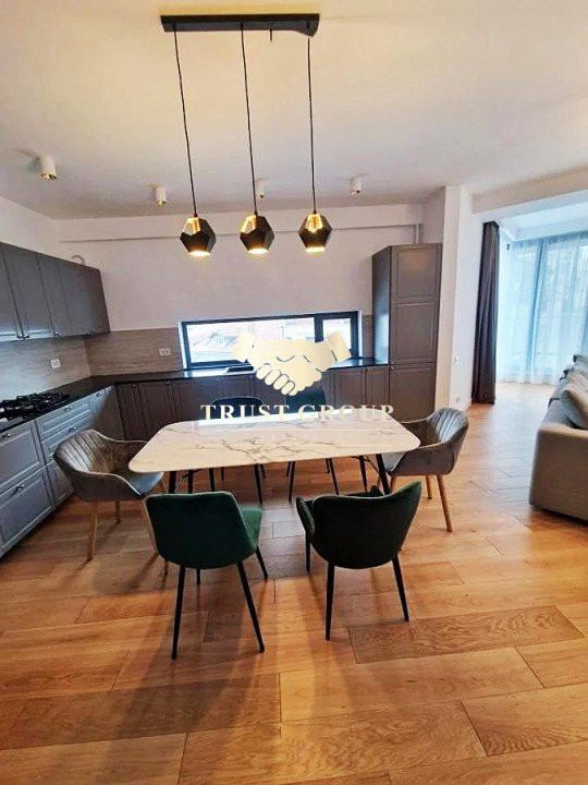   170mp + 2 locuri de parcare si 2 terase  Apartament 4 camere