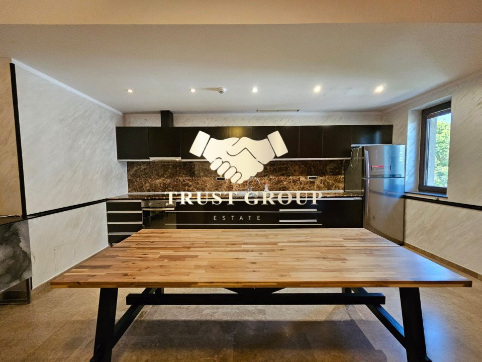 | loc de parcare și boxa incluse | Apartament 3 camere Primaverii 