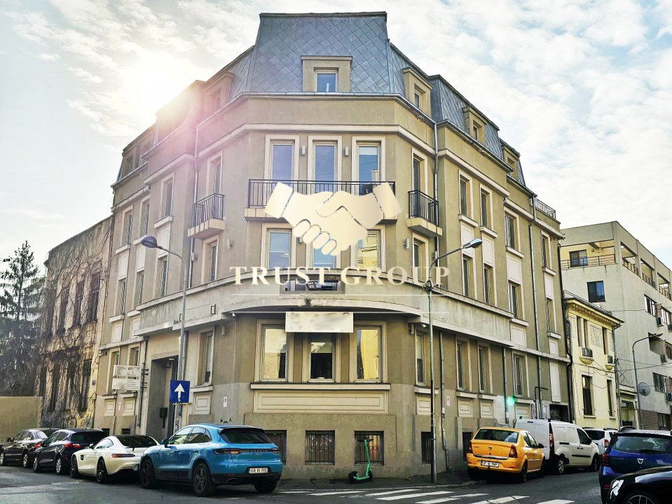 Imobil multifuncțional D+P+2+M - birouri, hotel, clinica sau business exclusiv