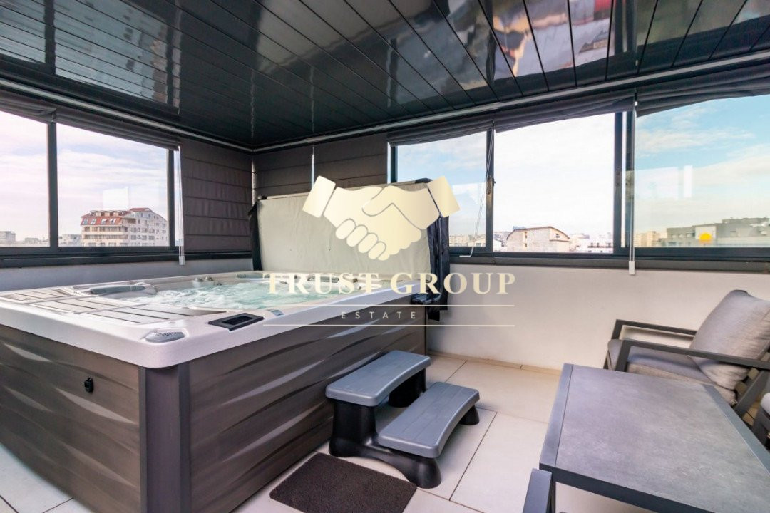 Ultracentral -Triplex