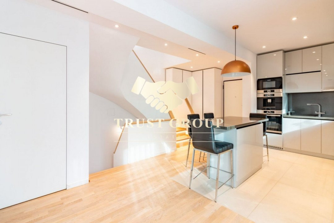 Ultracentral -Triplex