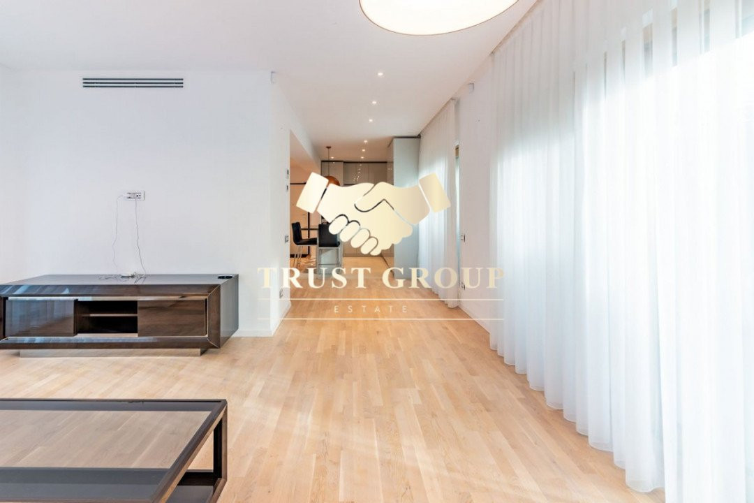 Ultracentral -Triplex