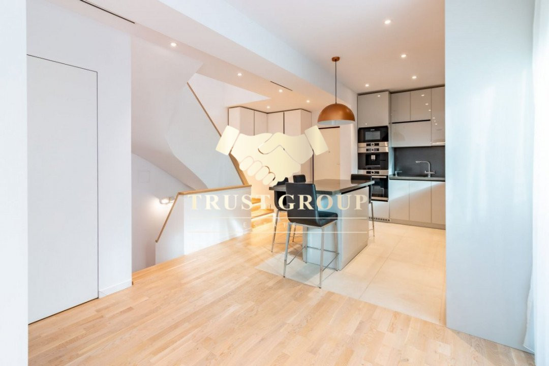 Ultracentral -Triplex