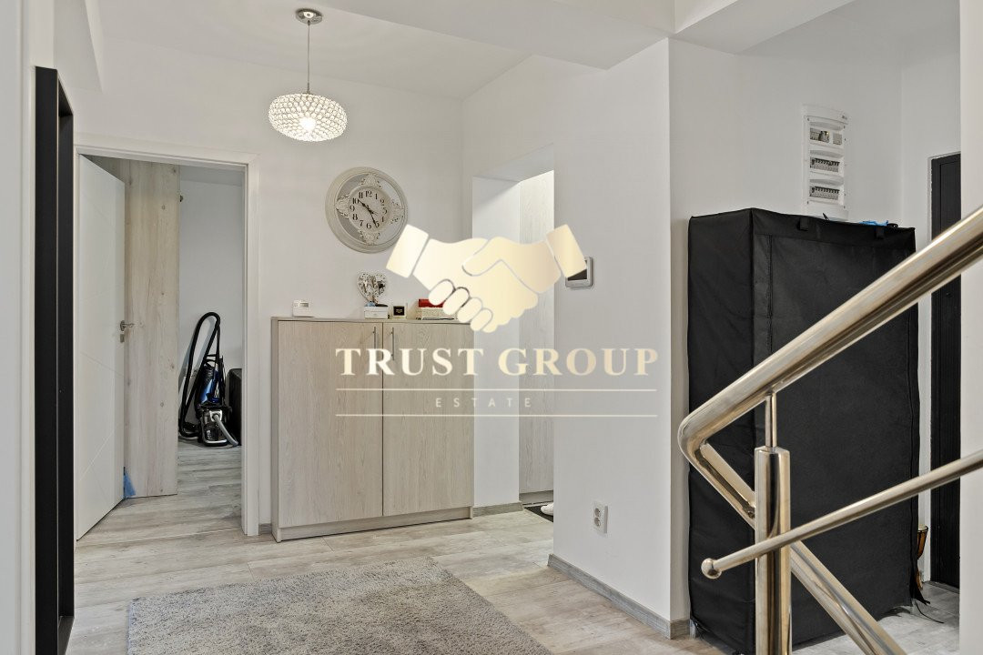  Ideală pentru Familii sau Businessuri -Casa\Vila 9 Camere -  Teren de 700 mp -