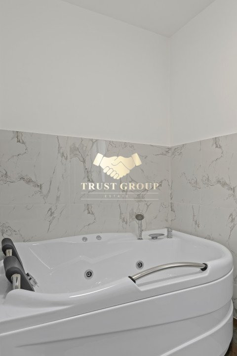  Ideală pentru Familii sau Businessuri -Casa\Vila 9 Camere -  Teren de 700 mp -