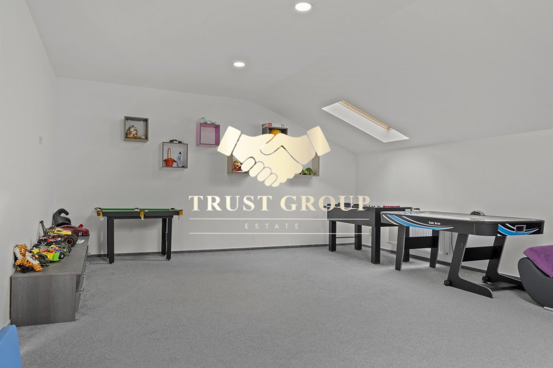  Ideală pentru Familii sau Businessuri -Casa\Vila 9 Camere -  Teren de 700 mp -