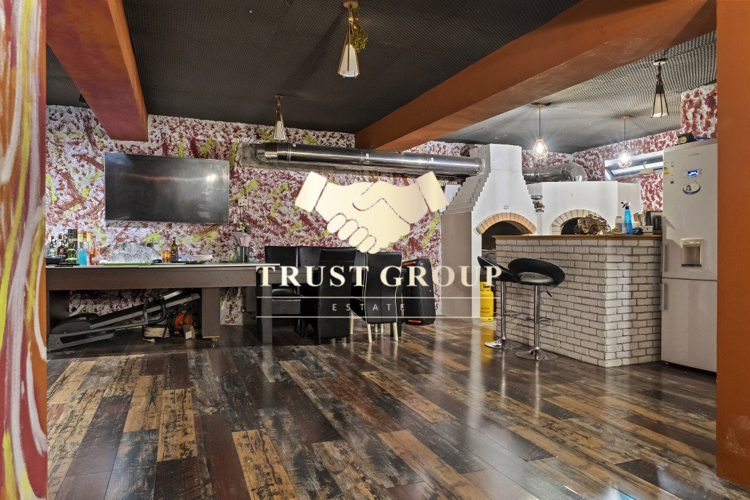  Ideală pentru Familii sau Businessuri -Casa\Vila 9 Camere -  Teren de 700 mp -