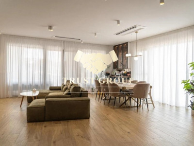 Apartament 5 camere Terasa 46 mp