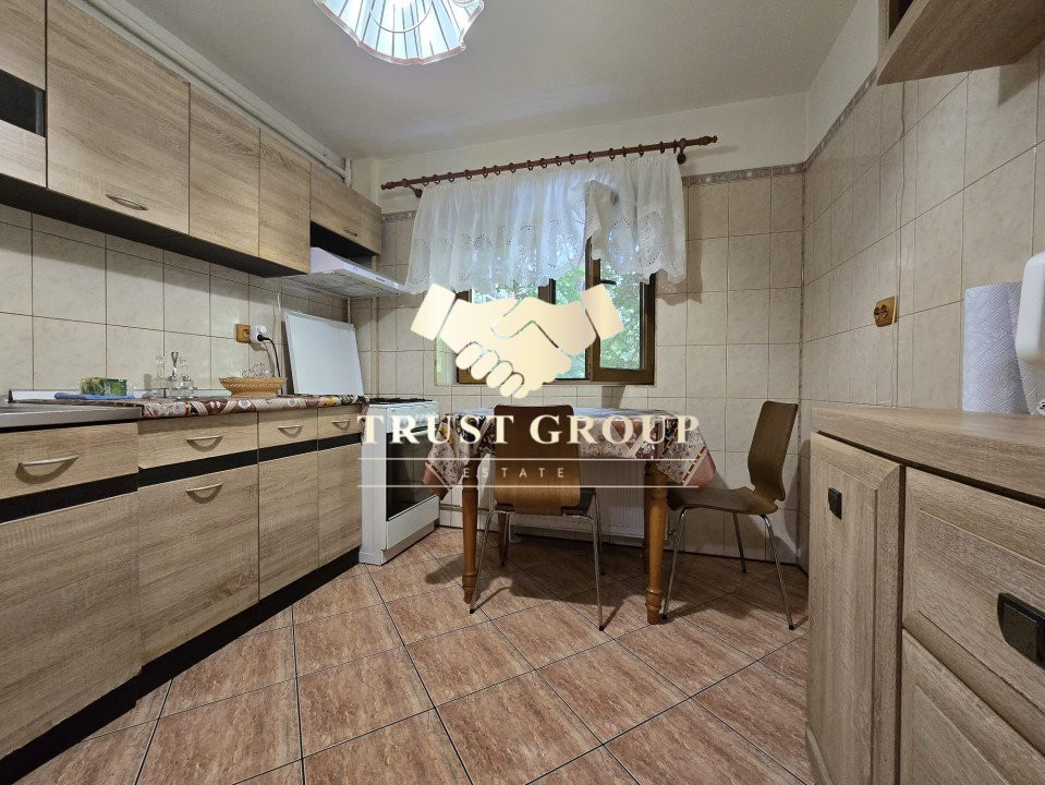 Apartament 4 camere Victoriei etaj 1 bloc reabilitat + loc de parcare ADP