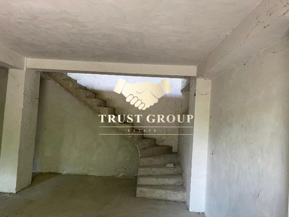 Vilă 2 corpuri – construcție 2012 + casă veche interbelică, curte libera 260mp