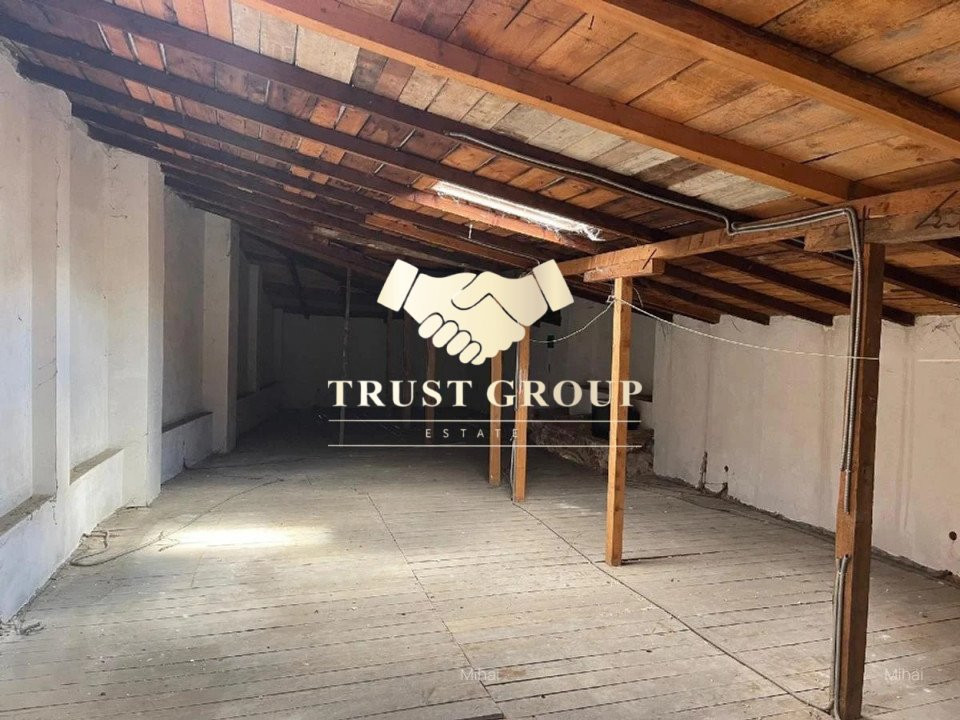 Vilă 2 corpuri – construcție 2012 + casă veche interbelică, curte libera 260mp