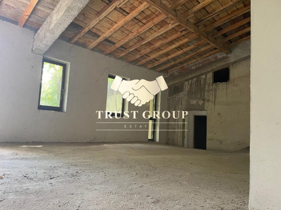 Vilă 2 corpuri – construcție 2012 + casă veche interbelică, curte libera 260mp