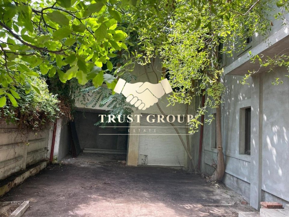 Vilă 2 corpuri – construcție 2012 + casă veche interbelică, curte libera 260mp