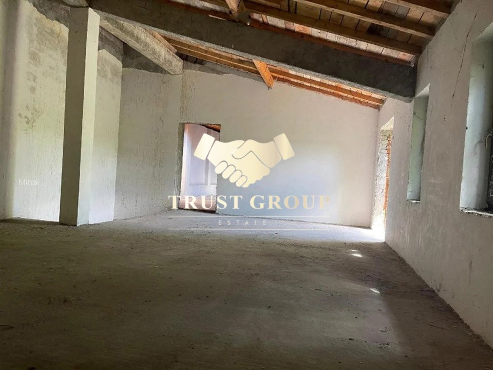 Vilă 2 corpuri – construcție 2012 + casă veche interbelică, curte libera 260mp