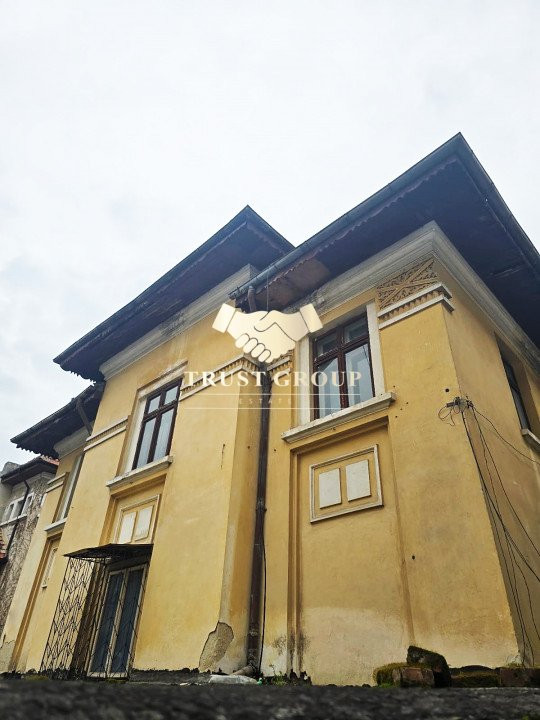   Proprietate de Excepție | Vilă Boierescă cu Arhitectură Autentică și Potențial