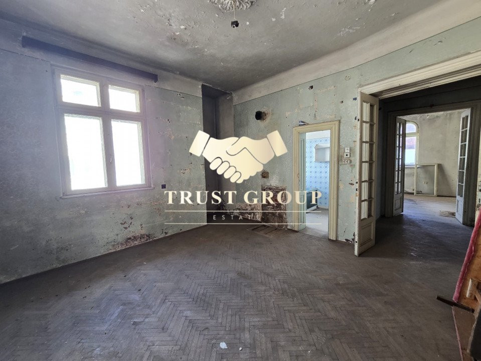   Proprietate de Excepție | Vilă Boierescă cu Arhitectură Autentică și Potențial