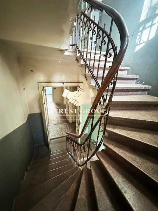   Proprietate de Excepție | Vilă Boierescă cu Arhitectură Autentică și Potențial