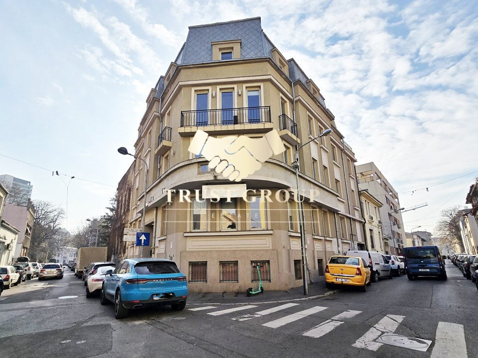 – birouri, hotel, clinica sau business exclusiv - Imobil multifuncțional D+P+2+M