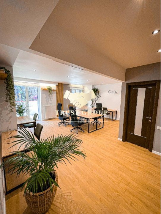 Apartament 3 camere Ultracentral | 2 Parcări | 2 Boxe 