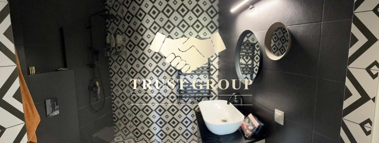 Apartament cu 5 camere - Dacia