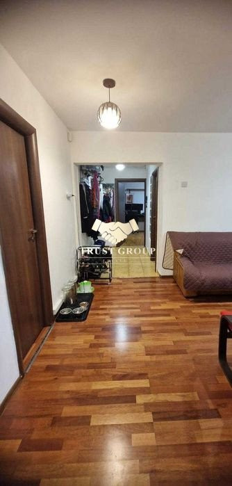 Apartament 3 camere Parcul Circului | Imobil 1986 | Vedere parc | Centrala 