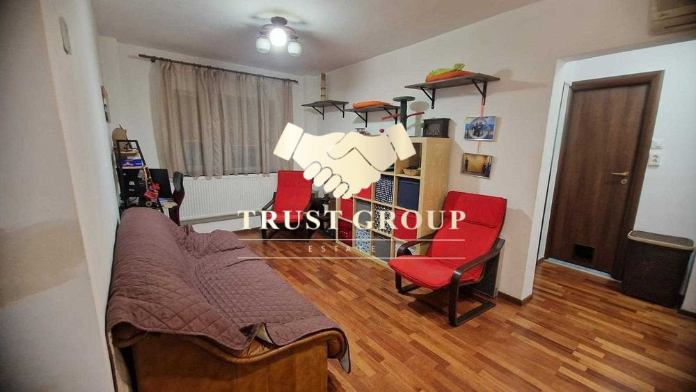 Apartament 3 camere Parcul Circului | Imobil 1986 | Vedere parc | Centrala 