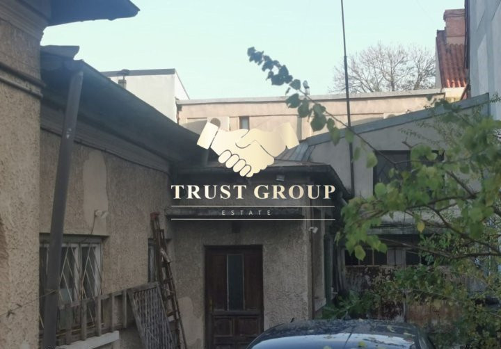 Domenii | Vanzare imobil renovabil/demolabil + 300 mp teren 