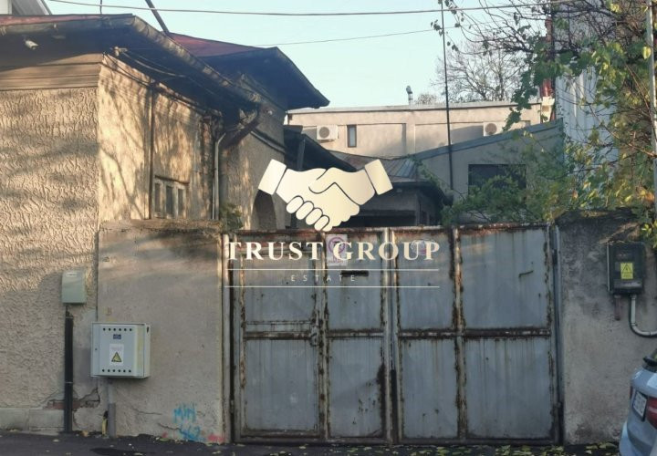 Domenii | Vanzare imobil renovabil/demolabil + 300 mp teren 