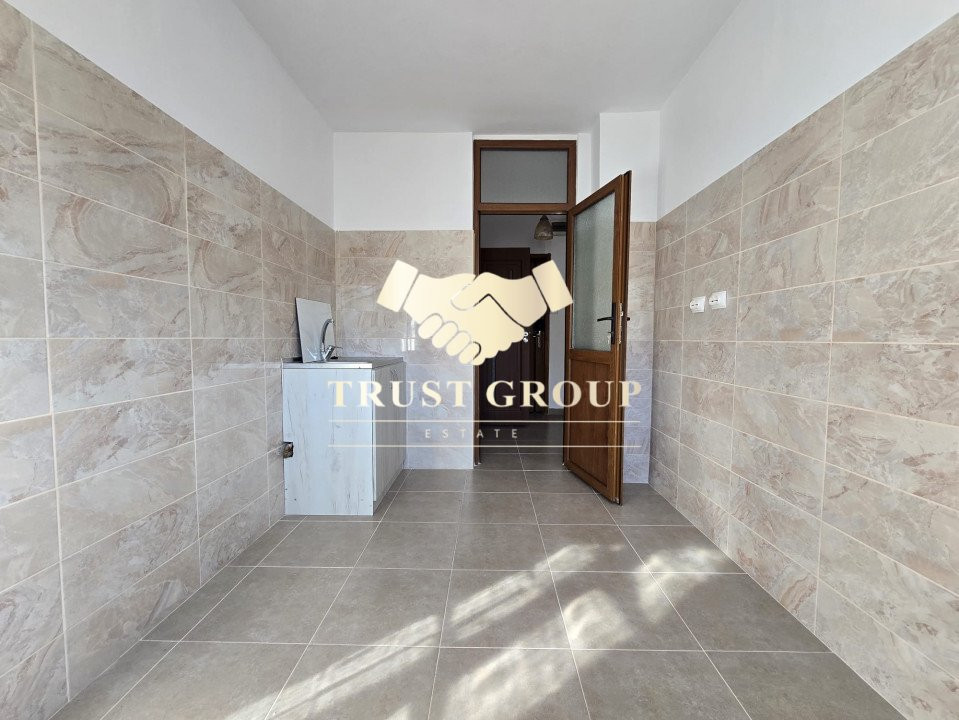 Apartament 3 camere 2 bai bloc 1987 