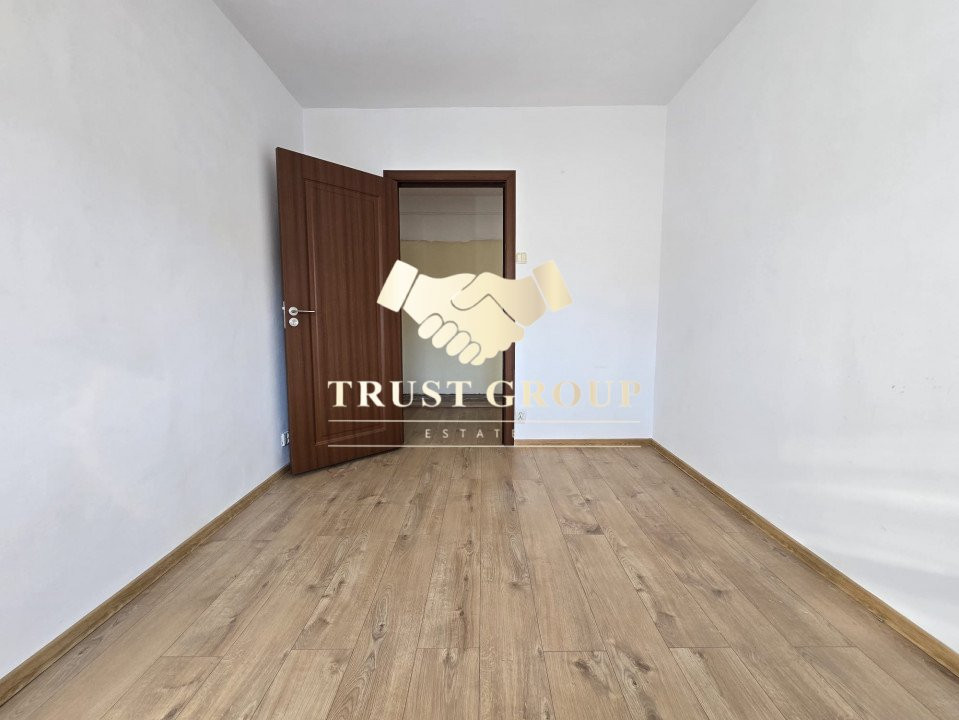 Apartament 3 camere 2 bai bloc 1987 