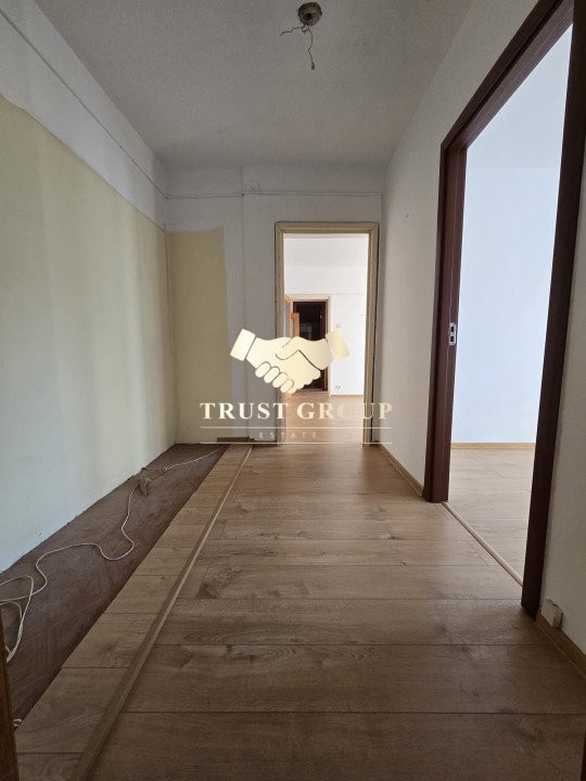 Apartament 3 camere 2 bai bloc 1987 