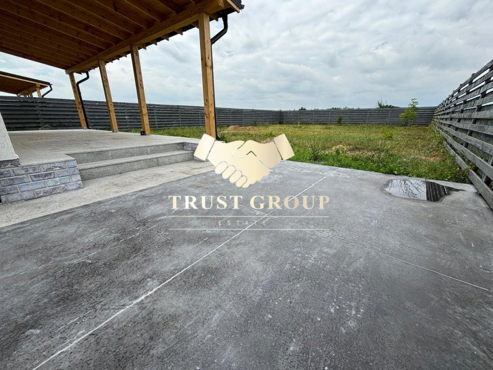 Vila vecinătatea Paradisului Verde