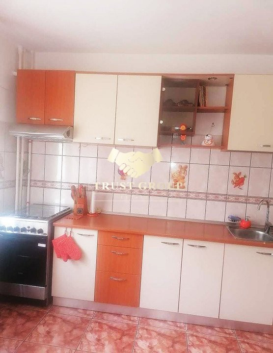 | Apartament decomandat cu 2 camere  60 mp | posibilitate centrala | Etaj 4/8 |