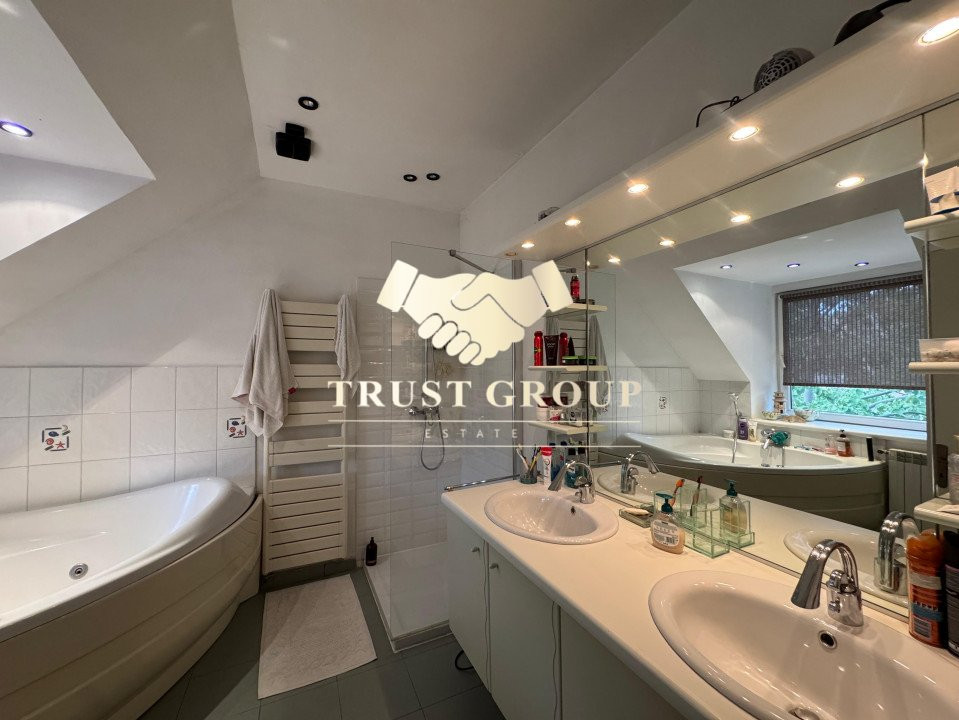 Apartament deosebit, design interbelic și teren privat – Kiseleff