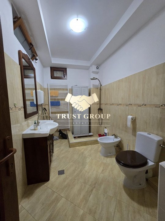  5 camere langa piata  Domenii Vila eleganta