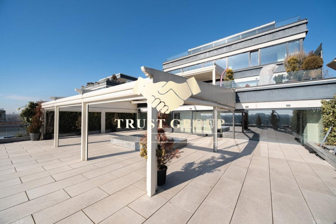 Penthouse - Laguna Residence cu view la Lac 