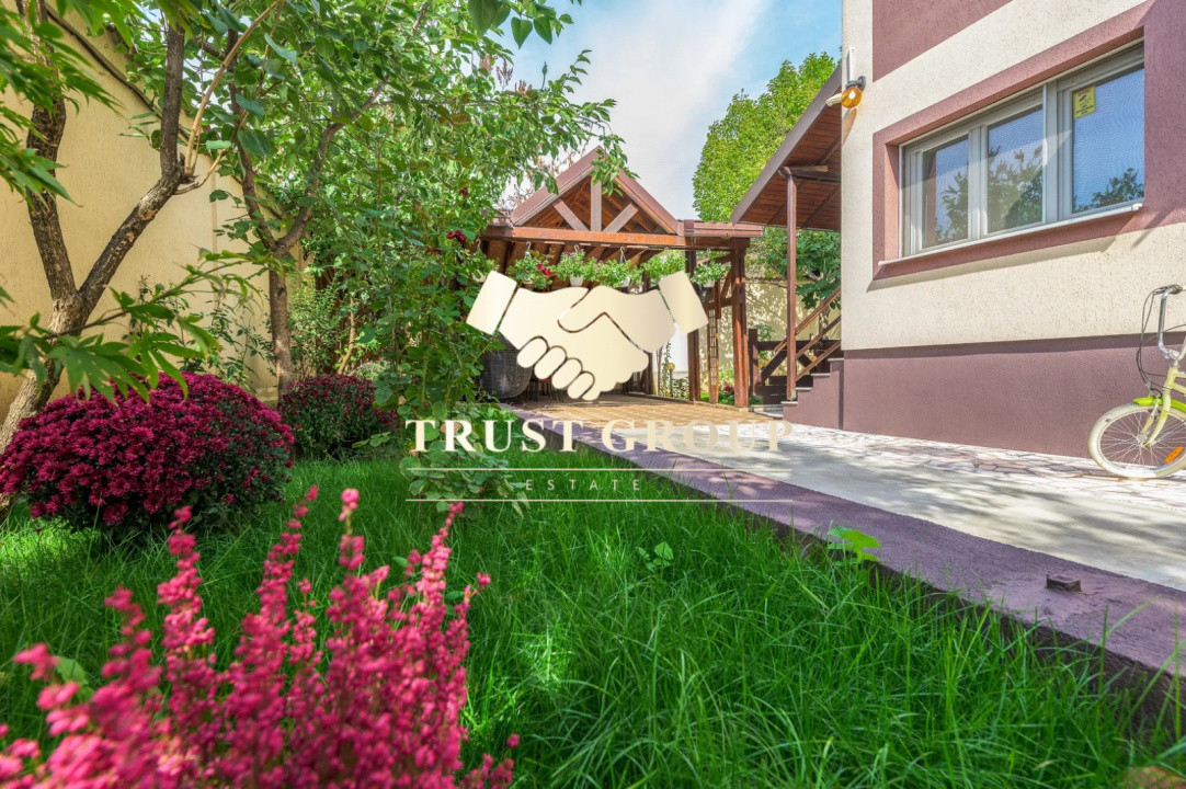 Vila 360 mp utili, teren 510 mp curte liberă 300 mp la 200 m de Parcul Circului