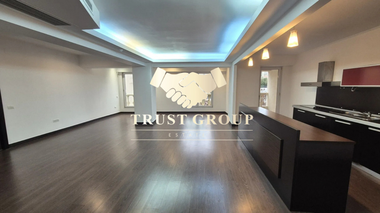 Apartament 3 camere et 3 - 150mp - Loc de parcare