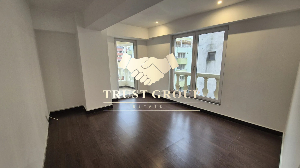 Apartament 3 camere et 3 - 150mp - Loc de parcare