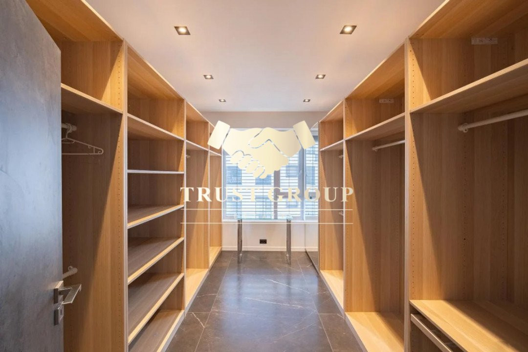 Penthouse - Laguna Residence cu view la Lac 