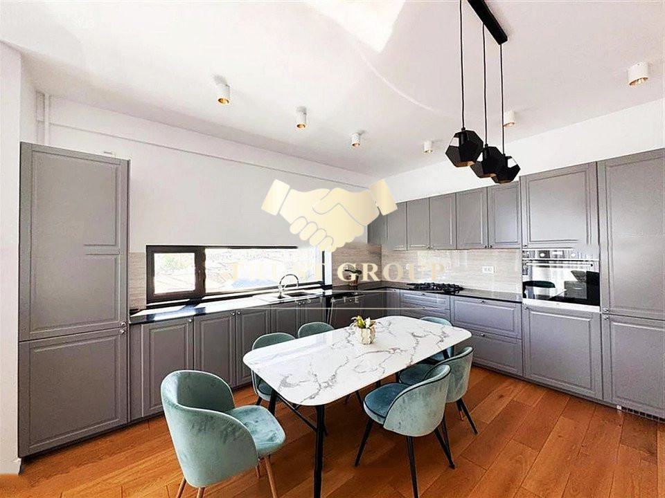   170mp + 2 locuri de parcare si 2 terase  Apartament 4 camere