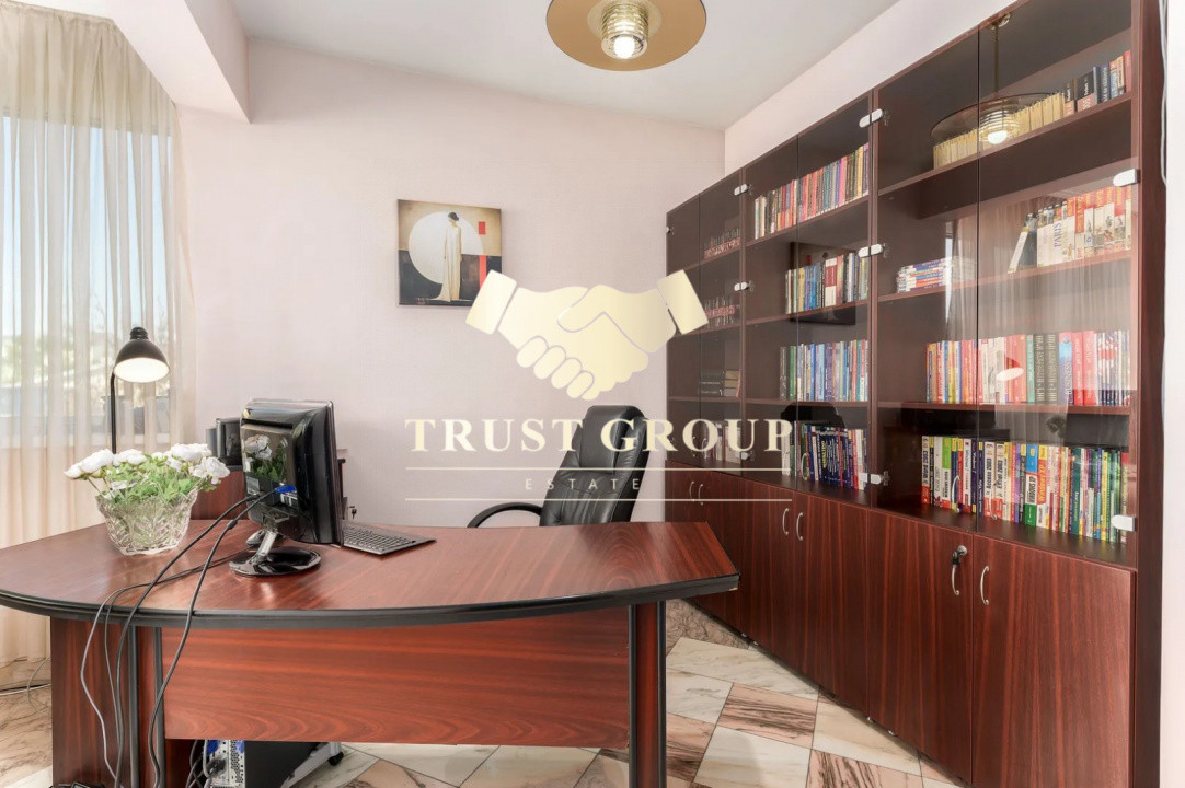 Vila 360 mp utili, teren 510 mp curte liberă 300 mp la 200 m de Parcul Circului