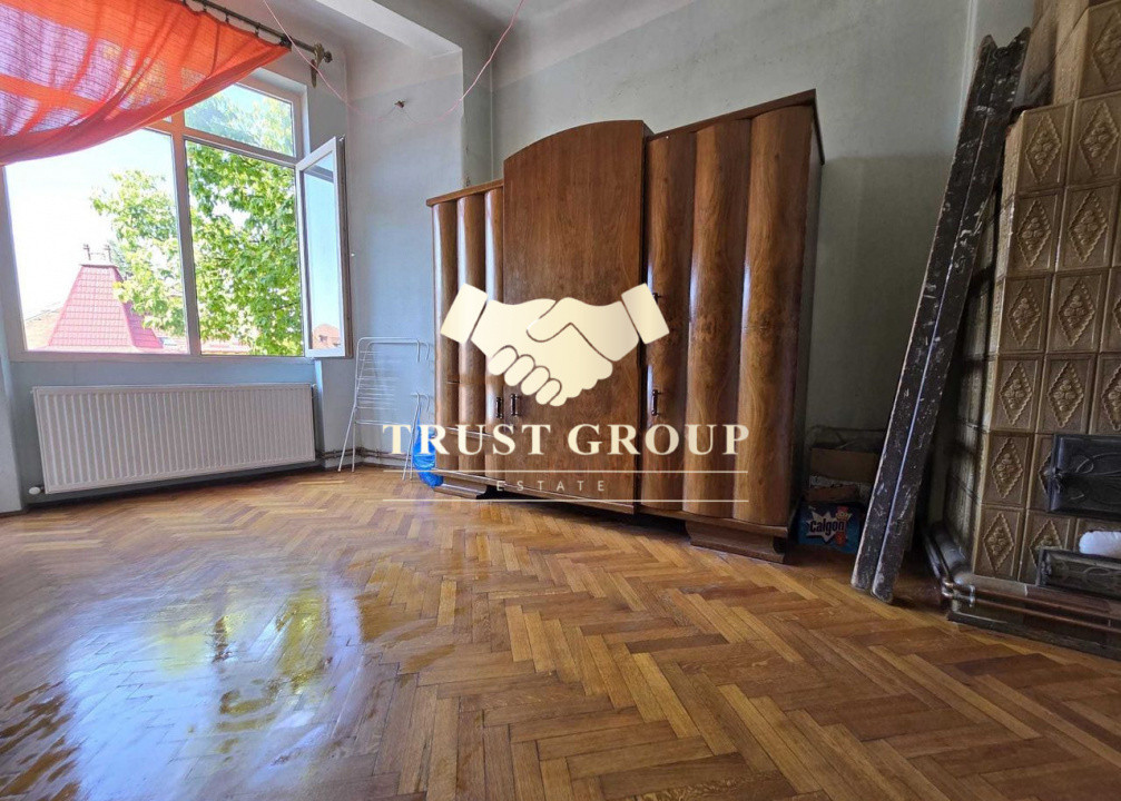 Proprietar vand 4 camere Armeneasca