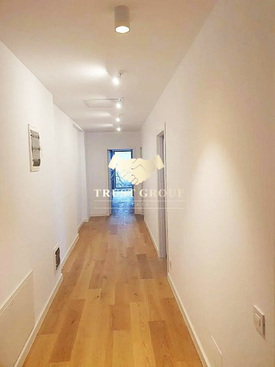   170mp + 2 locuri de parcare si 2 terase  Apartament 4 camere