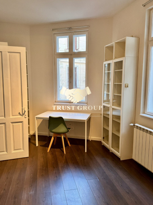Apartament  4 camere spațios și luminos într-o vilă interbelică