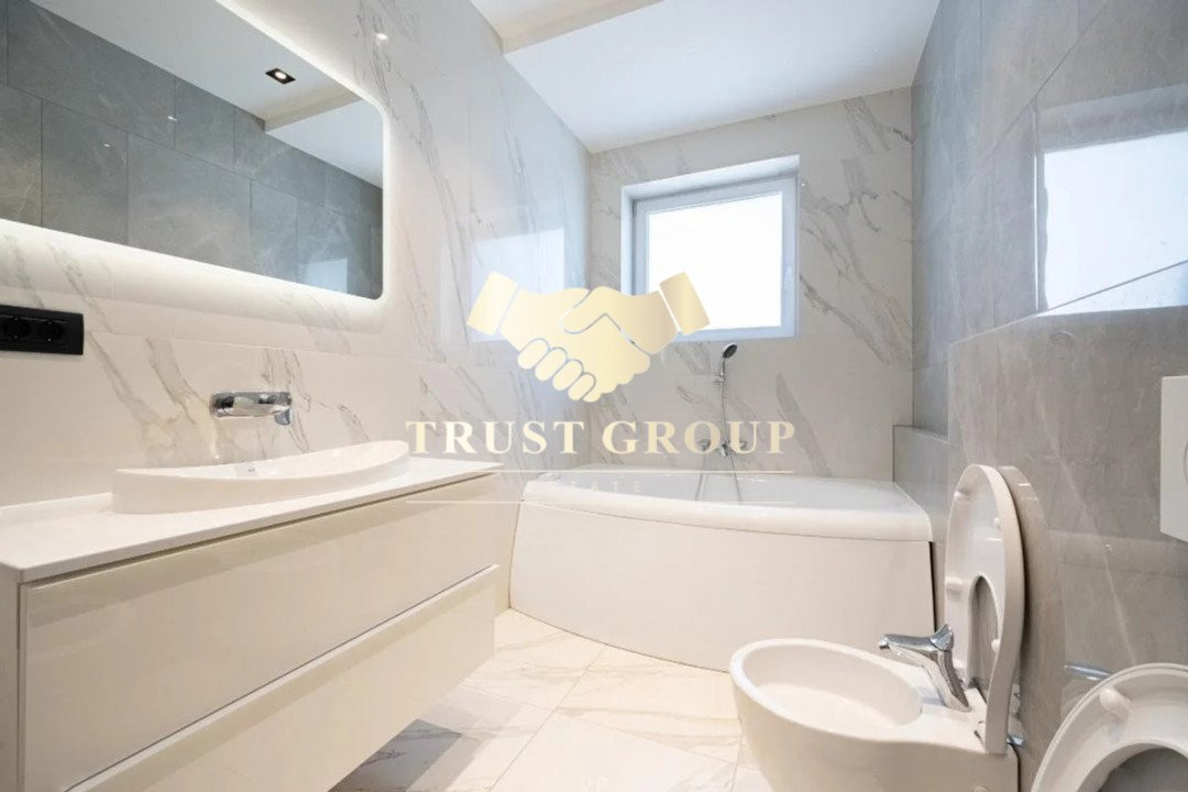 Penthouse - Laguna Residence cu view la Lac 