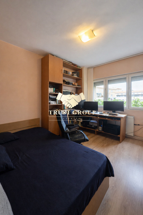 Apartament 3 camere Titulescu-Banu Manta - CENTRALA PROPRIE