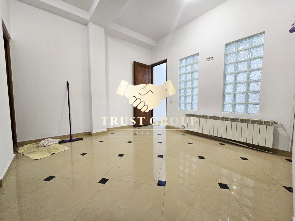  5 camere langa piata  Domenii Vila eleganta