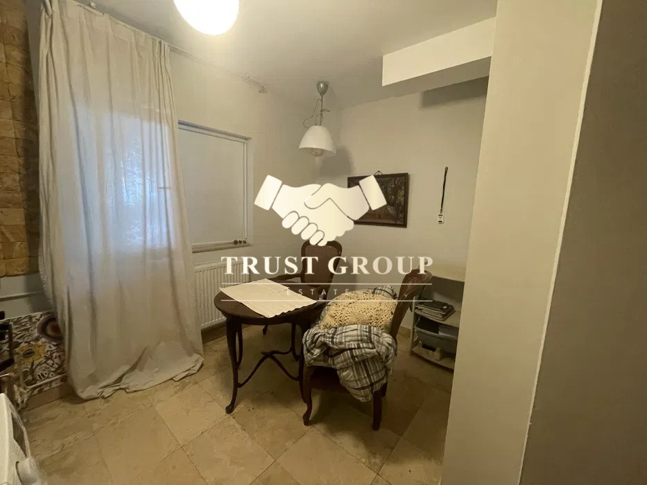 Garsoniera decomandata Drumul Sarii | 