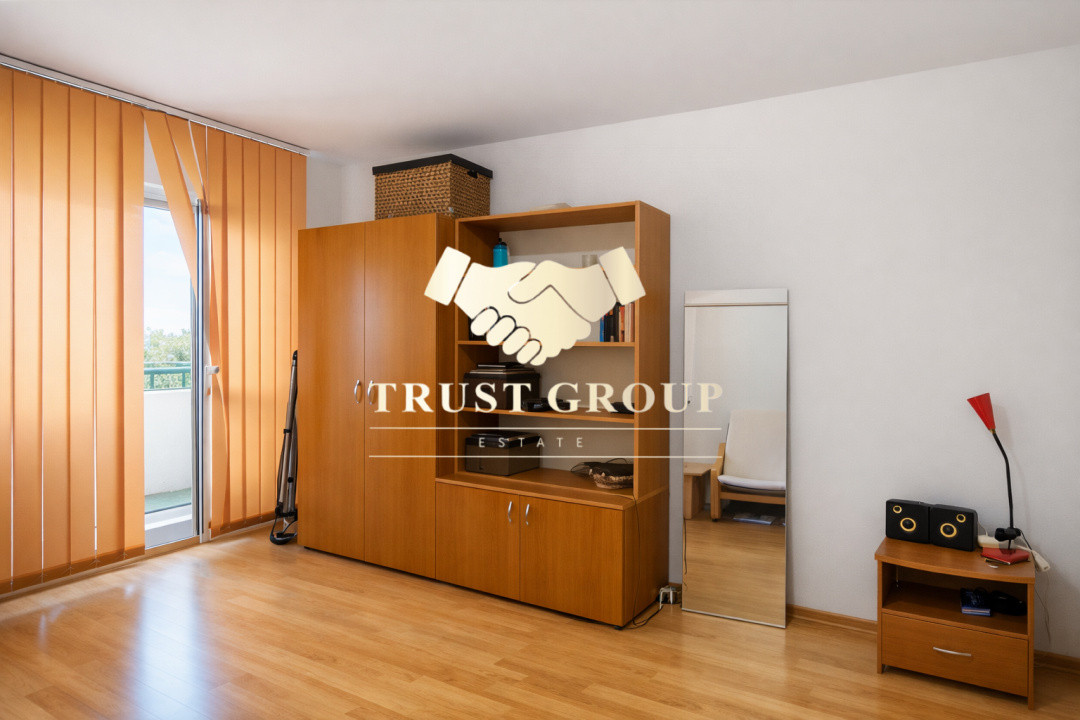 Garsoniera Piata Victoriei -Bloc reabilitat an 1991